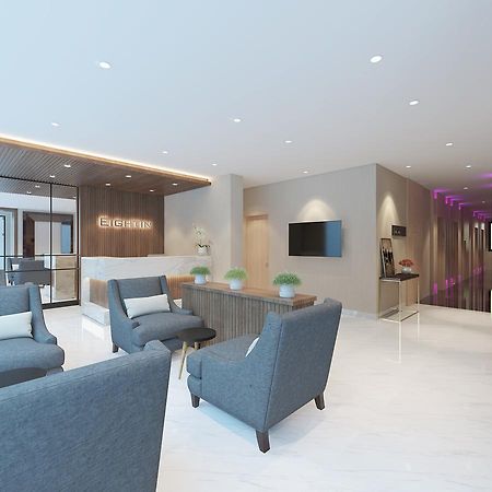 Eightin Hotel Sudirman Jakarta Buitenkant foto