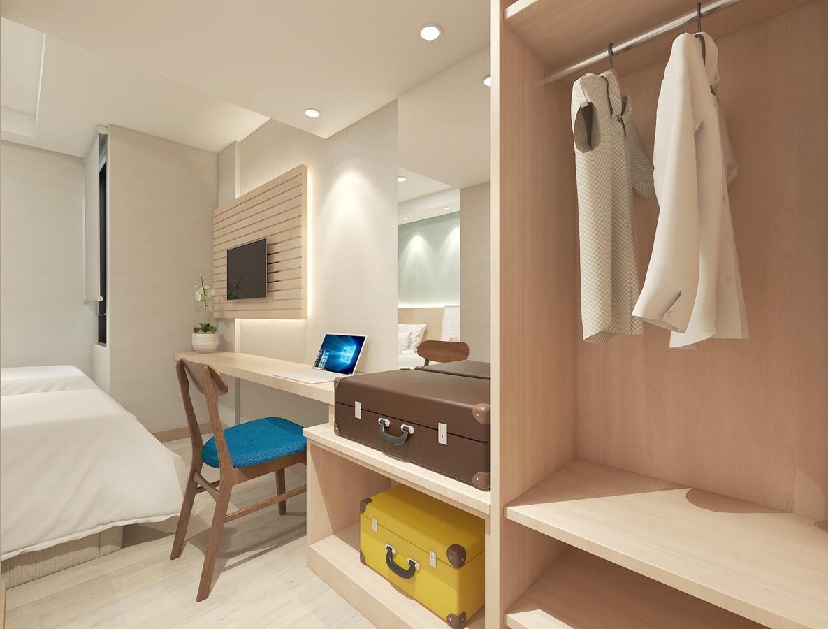 Eightin Hotel Sudirman Jakarta Buitenkant foto