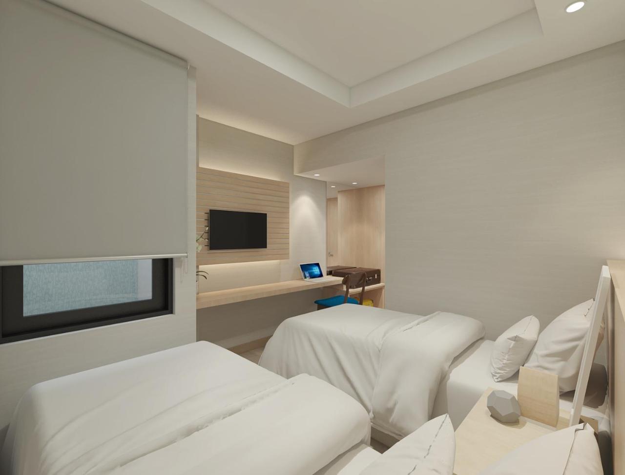 Eightin Hotel Sudirman Jakarta Buitenkant foto